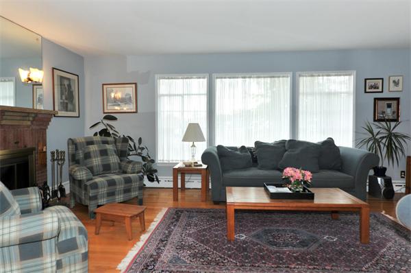 35 Ruffing Street Boston, MA 02136 - Photo 7 of 23 Gallery Image 7