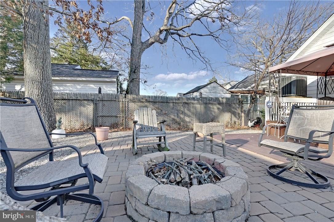 208 Bash Road Toms River, NJ 08753 - Photo 15 of 81