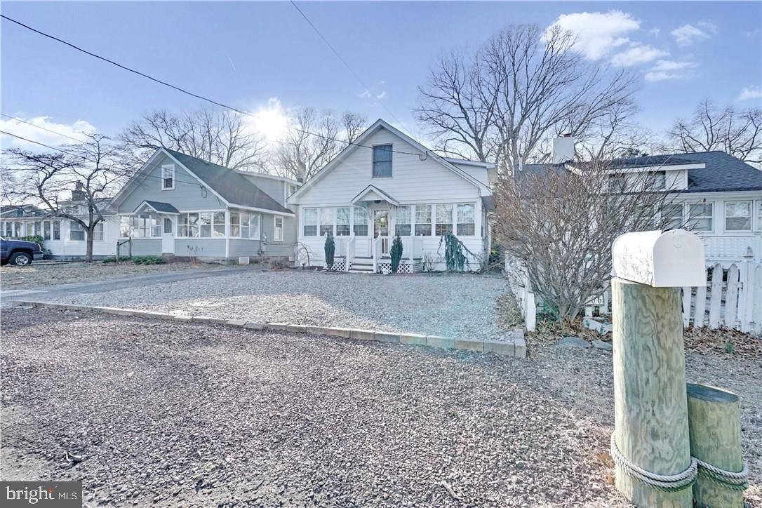 208 Bash Road Toms River, NJ 08753 - Photo 4 of 81