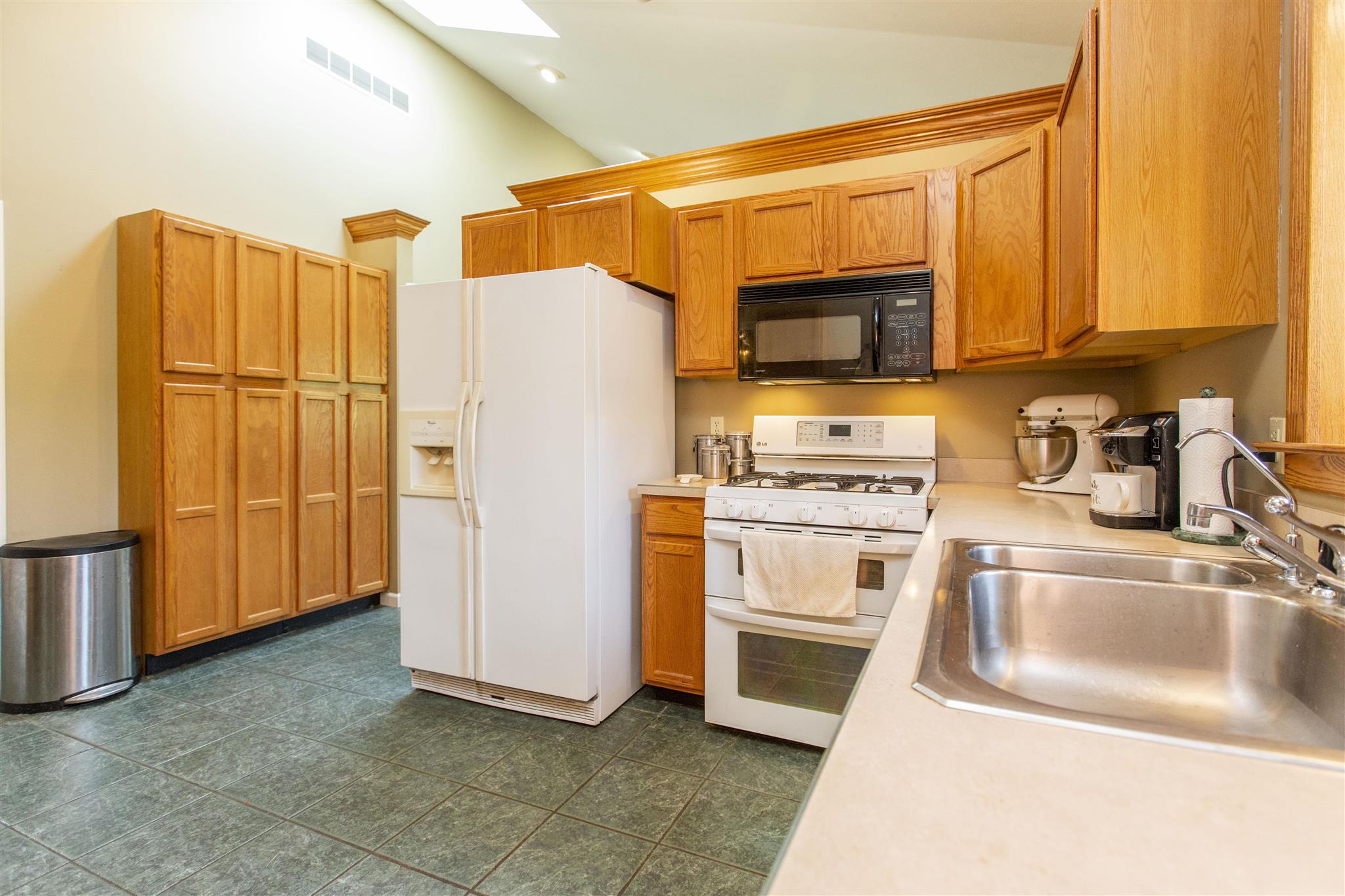 10853 Edison Road Osceola, IN 46561 - Photo 15 of 36 Gallery Image 15