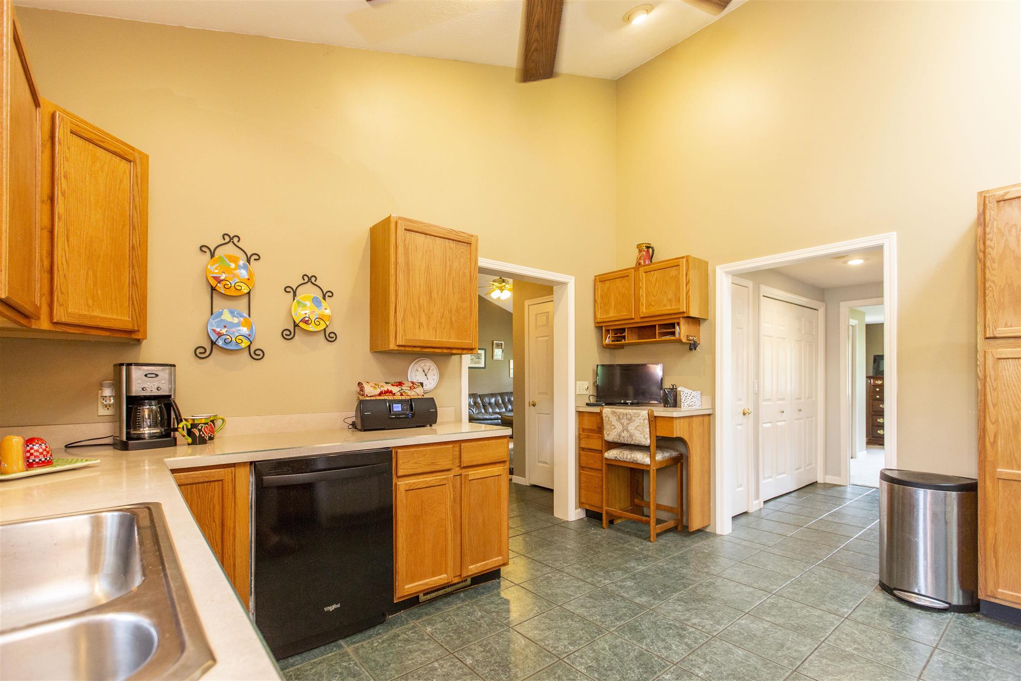 10853 Edison Road Osceola, IN 46561 - Photo 16 of 36 Gallery Image 16