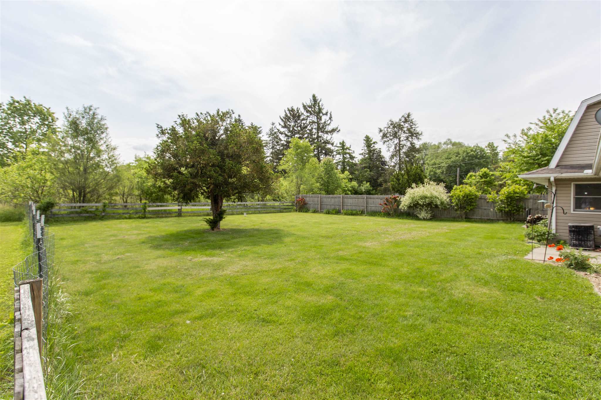10853 Edison Road Osceola, IN 46561 - Photo 28 of 36 Gallery Image 28