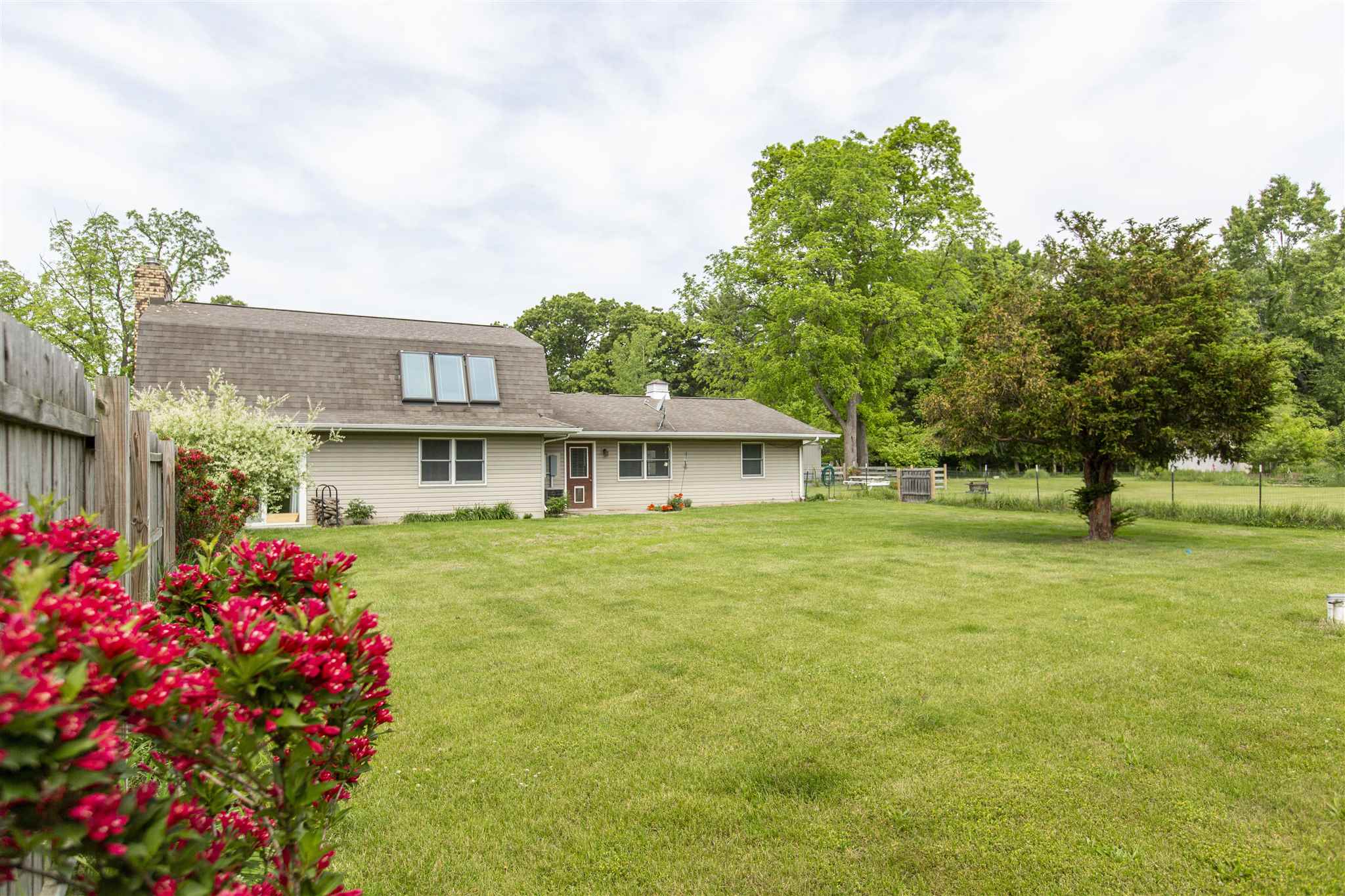 10853 Edison Road Osceola, IN 46561 - Photo 29 of 36 Gallery Image 29