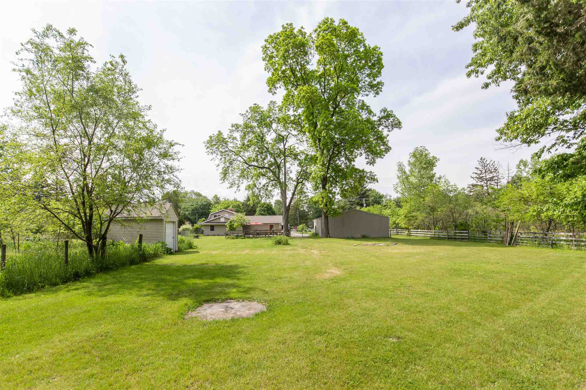 10853 Edison Road Osceola, IN 46561 - Photo 33 of 36 Gallery Image 33