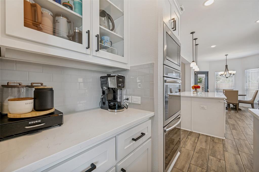 808 Violet Way Celina, TX 75009 - Photo 10 of 30 Walk through coffee bar. Double Oven.