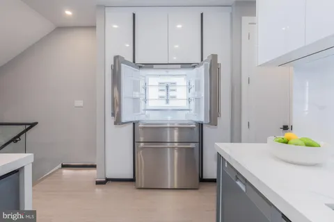 $775,000 | 1332 G Street Southeast, Unit 1, Washington, DC 20003
