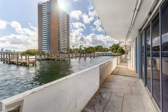 $3,100 | 770 Northeast 69th Street, Unit 1G & 1H, Miami, FL 33138