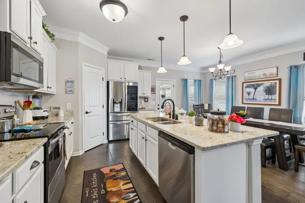 $624,900 | 2501 Pinnacle Drive, Chapel Hill, TN 37034