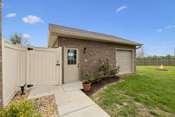 $624,900 | 2501 Pinnacle Drive, Chapel Hill, TN 37034