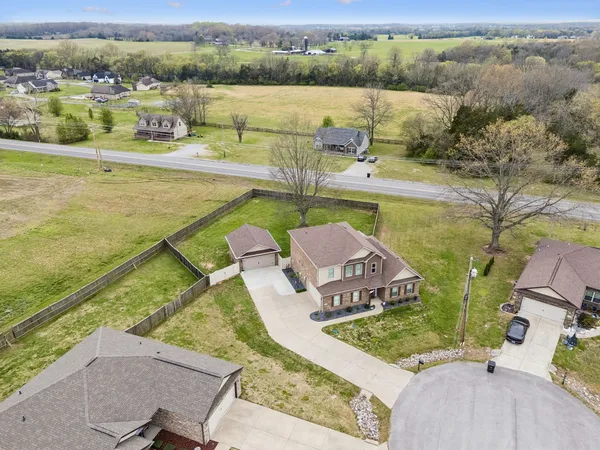 $624,900 | 2501 Pinnacle Drive, Chapel Hill, TN 37034
