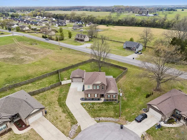 $624,900 | 2501 Pinnacle Drive, Chapel Hill, TN 37034