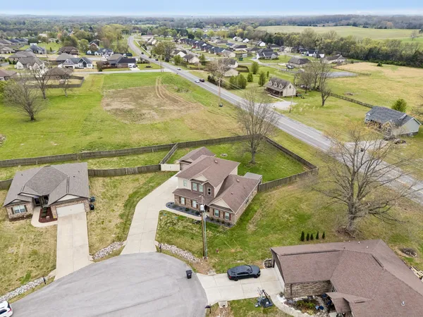 $624,900 | 2501 Pinnacle Drive, Chapel Hill, TN 37034