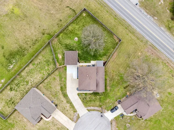 $624,900 | 2501 Pinnacle Drive, Chapel Hill, TN 37034