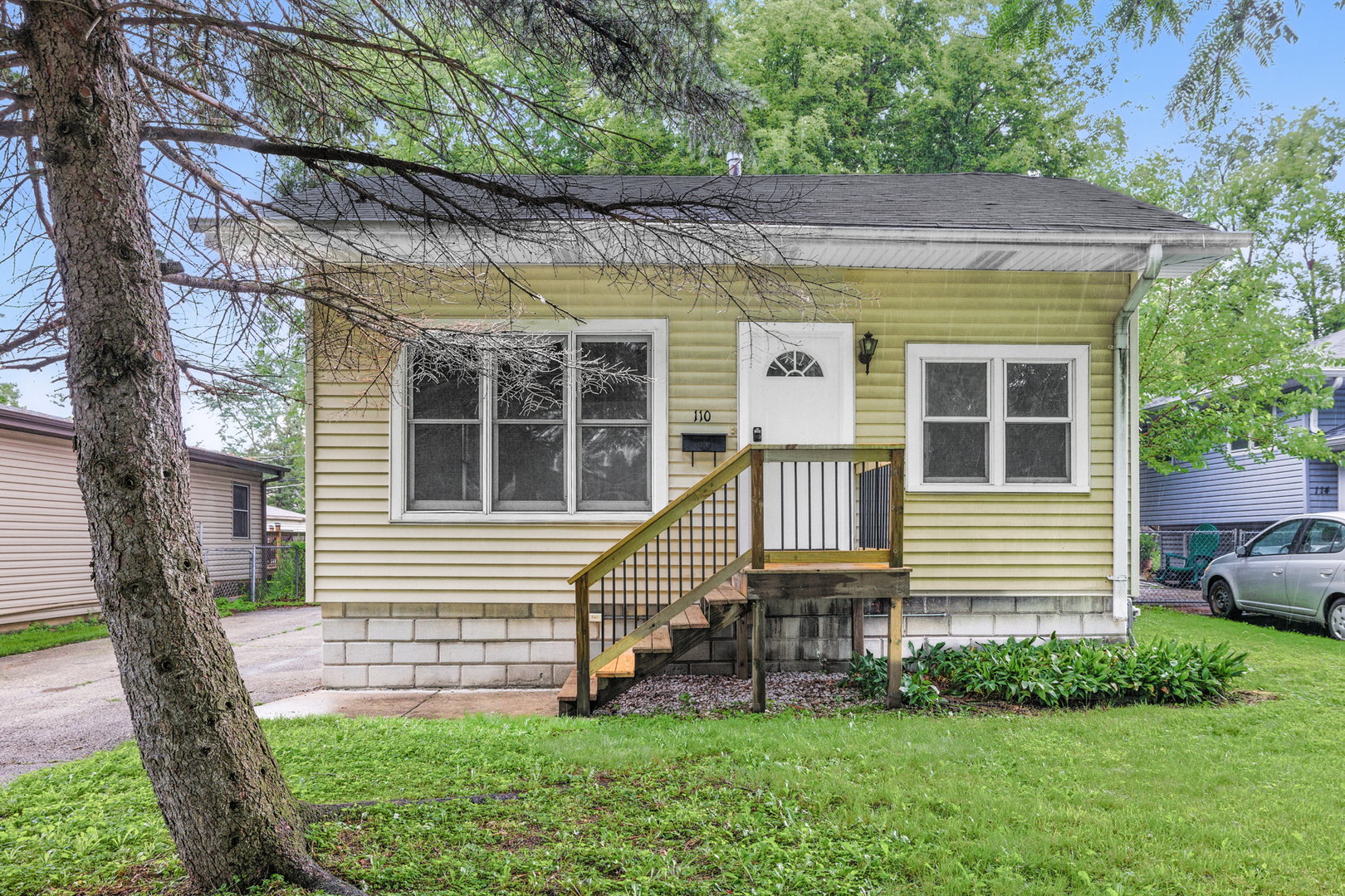110 North Addison Road Villa Park, IL 60181 - Photo 1 of 14 Gallery Image 1