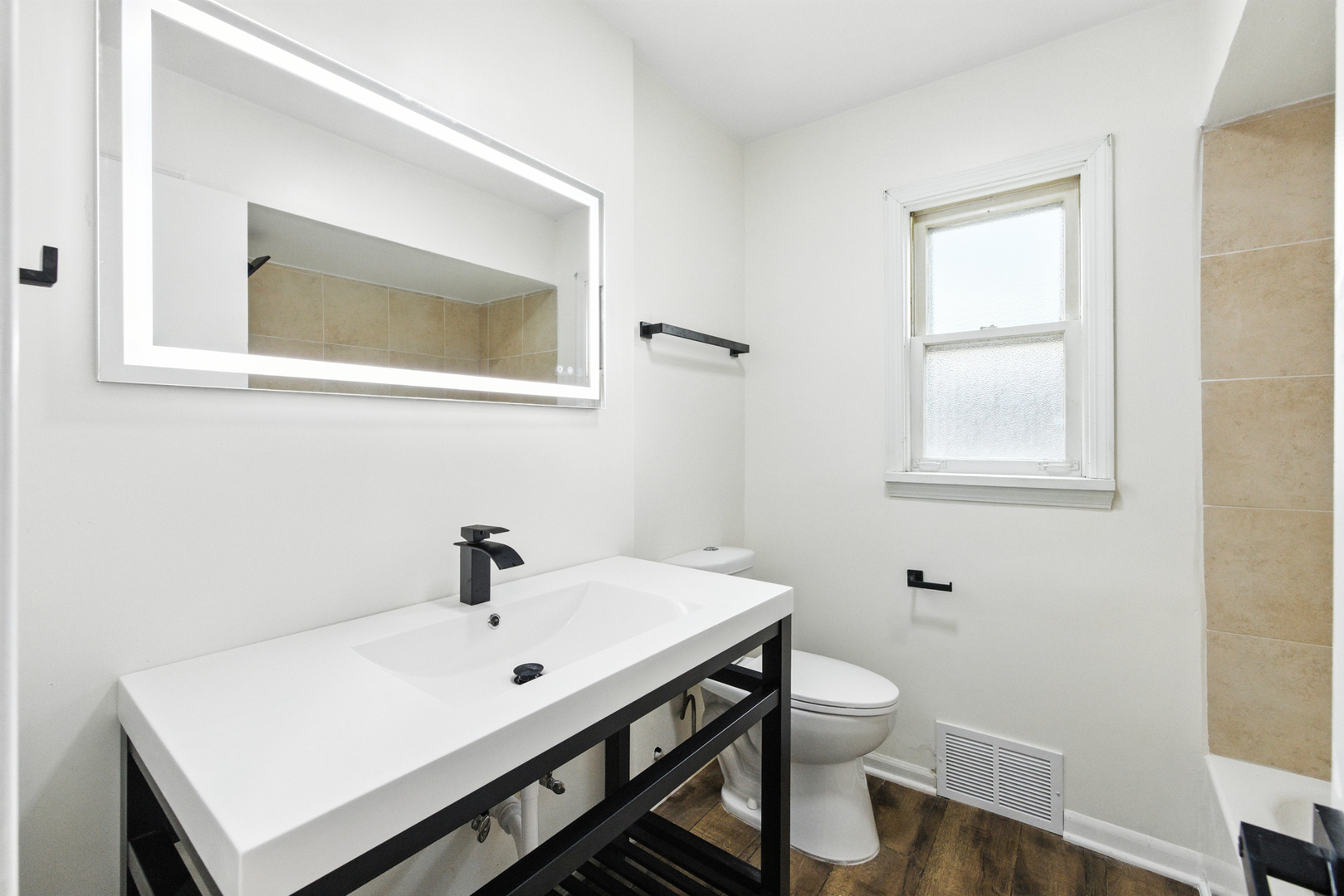 110 North Addison Road Villa Park, IL 60181 - Photo 8 of 14 Gallery Image 8