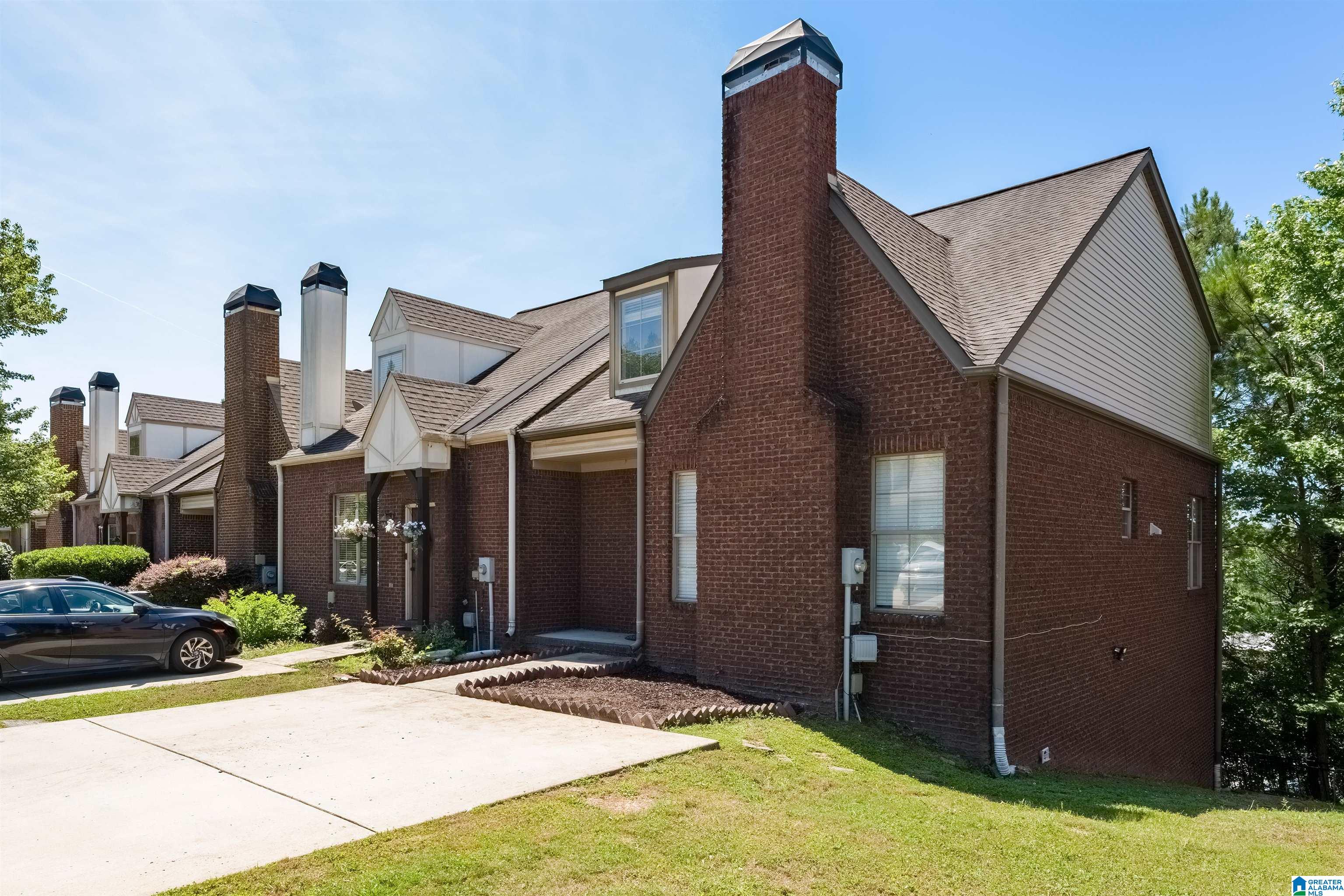 2275 Ridgemont Drive Birmingham, AL 35244 - Photo 3 of 39