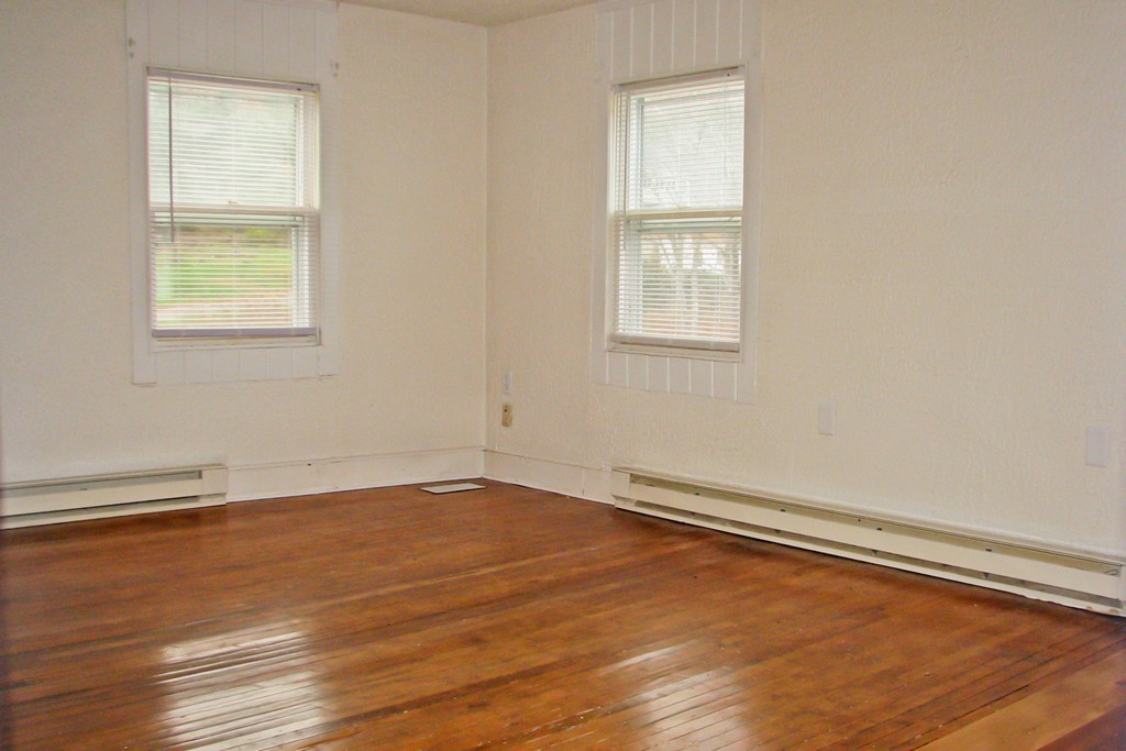 56 Spring Street Warren, MA 01092 - Photo 5 of 23