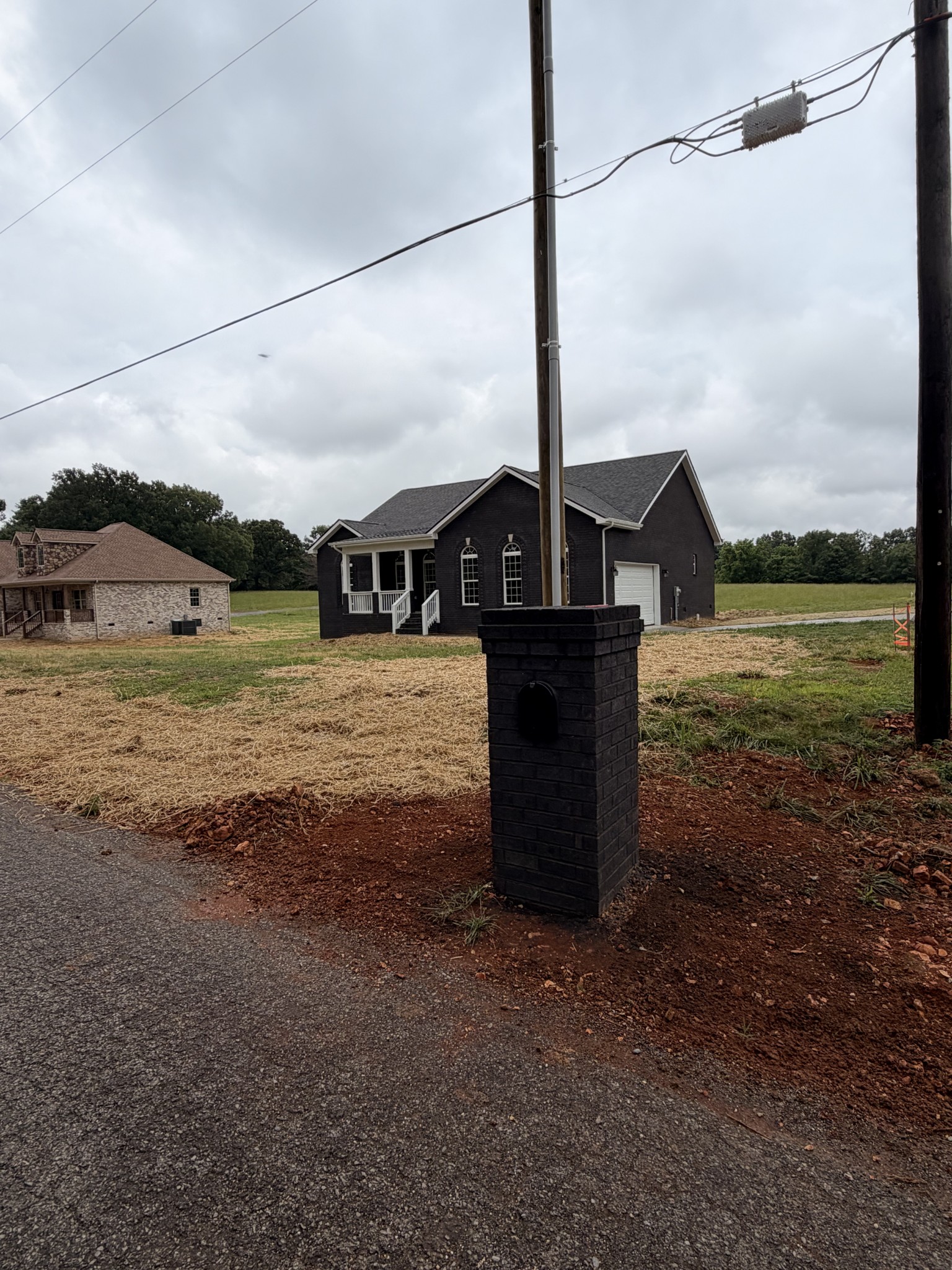 527 Old Hopkinsville Road Cadiz, KY 42211 - Photo 31 of 31 a view of a yard with an ocean light