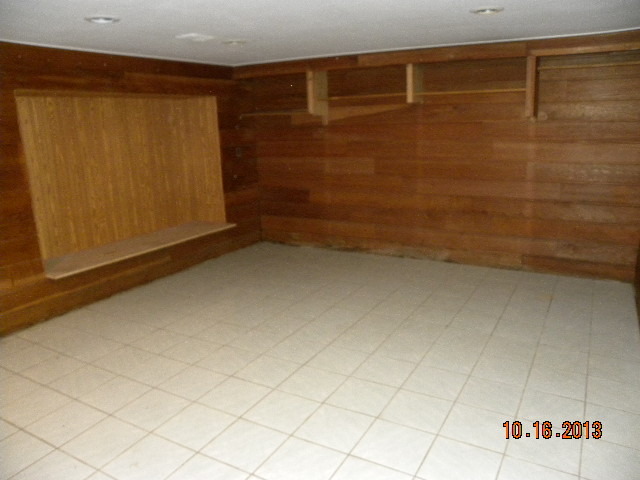 10027 Frontage Road, Unit F Skokie, IL 60077 - Photo 7 of 13 a view of room