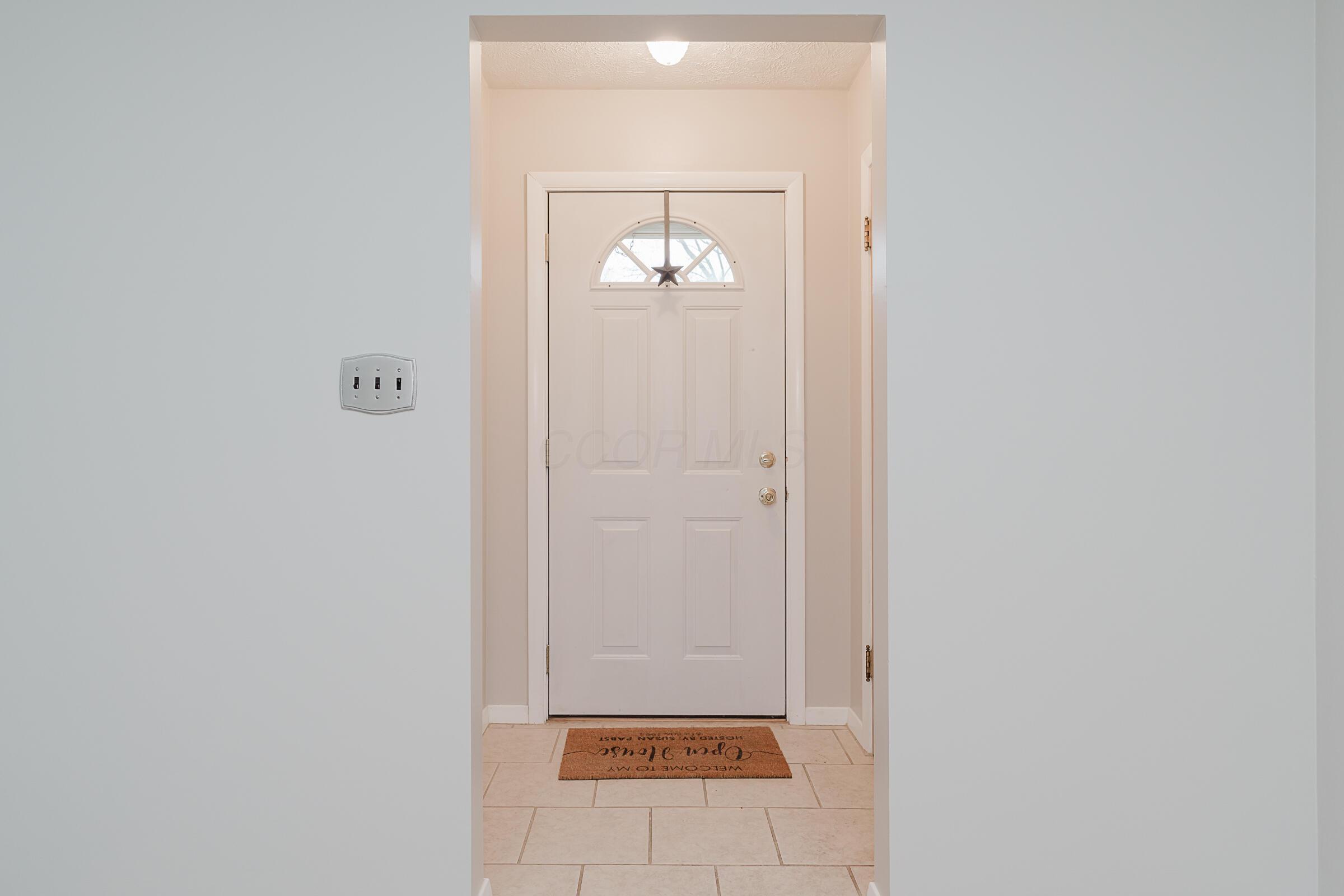 2063 Milden Road Columbus, OH 43221 - Photo 6 of 41 2063 Milden Rd-----------11