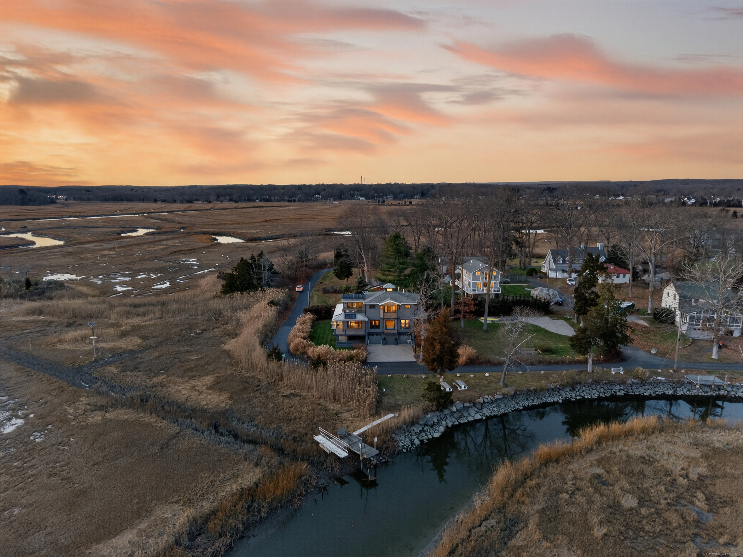 28 Riverside Lane Madison, CT 06443 - Photo 4 of 40