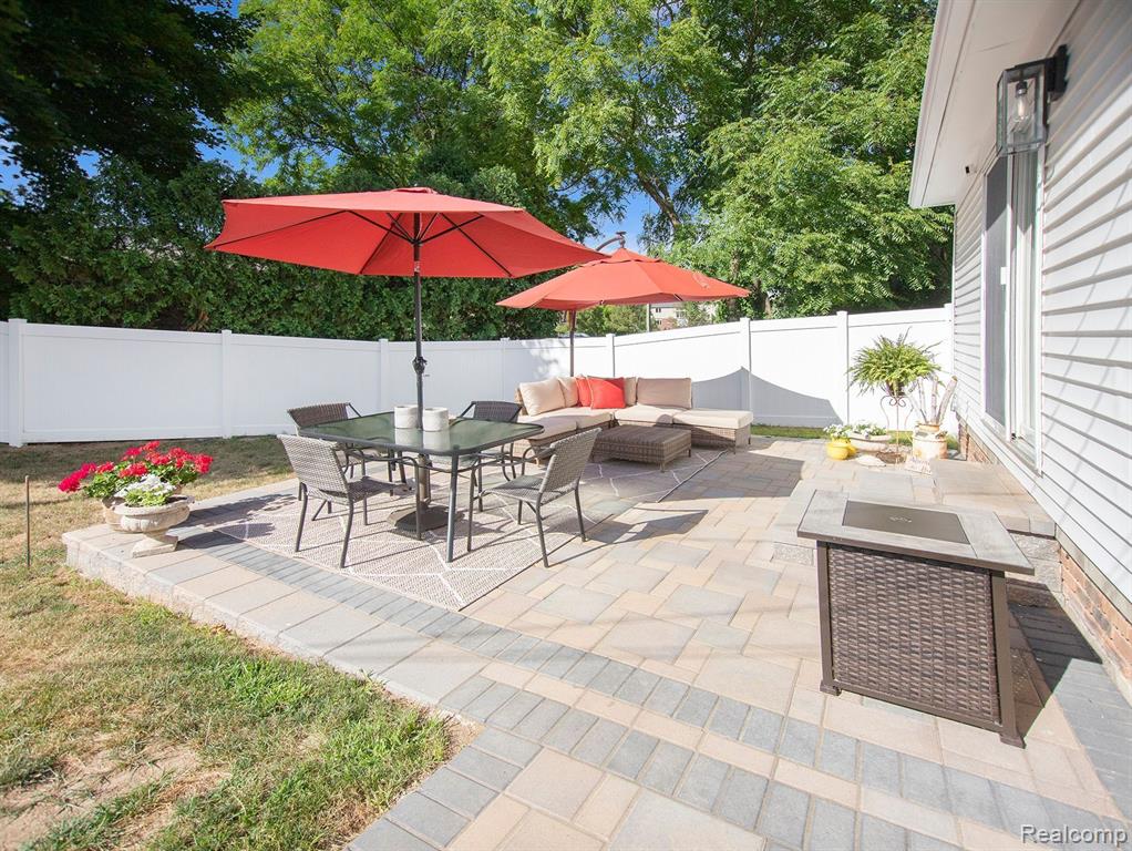 240 Maplehill Road Rochester Hills, MI 48306 - Photo 34 of 35