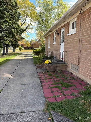 $1,850 | 124 Carmen Road, Amherst, NY 14226