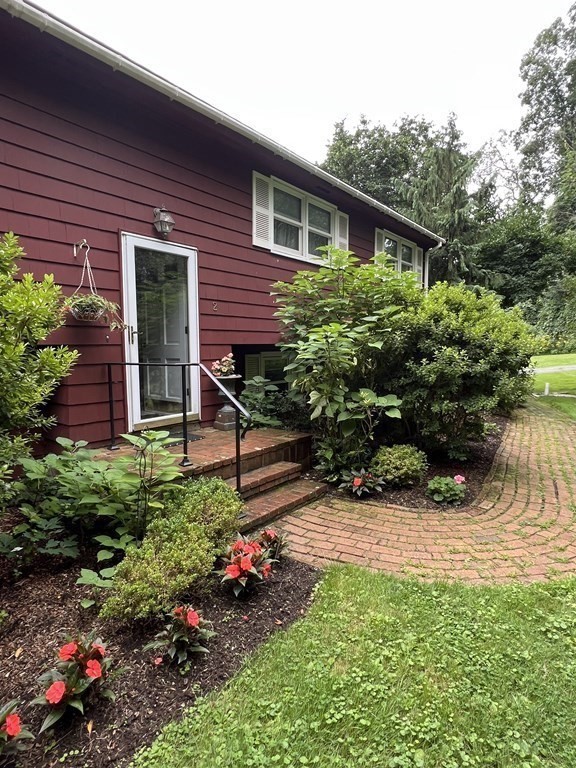2 Flagg Road Southborough, MA 01772 - Photo 9 of 41 Gallery Image 9