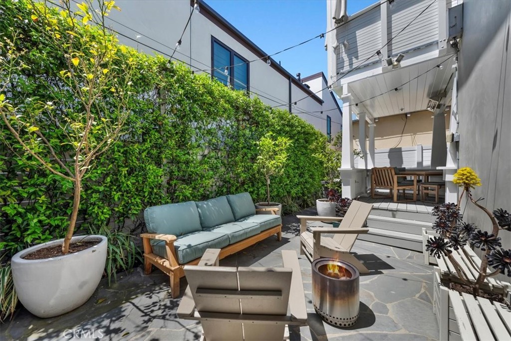 817 North Valley Drive Manhattan Beach, CA 90266 - Photo 25 of 28