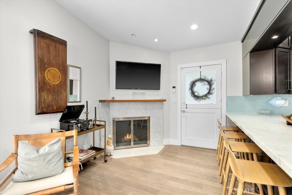 817 North Valley Drive Manhattan Beach, CA 90266 - Photo 6 of 28