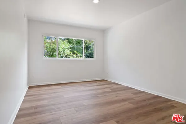 $7,950 | 3401 Alginet Drive, Encino, CA 91436