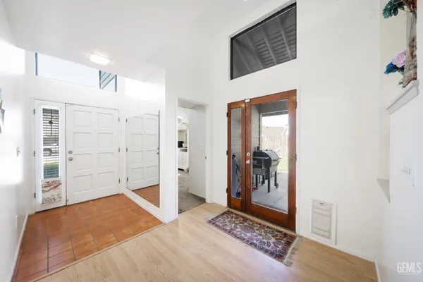 $350,000 | Undisclosed Address, Bakersfield, CA 93309