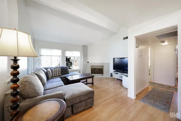 $350,000 | Undisclosed Address, Bakersfield, CA 93309