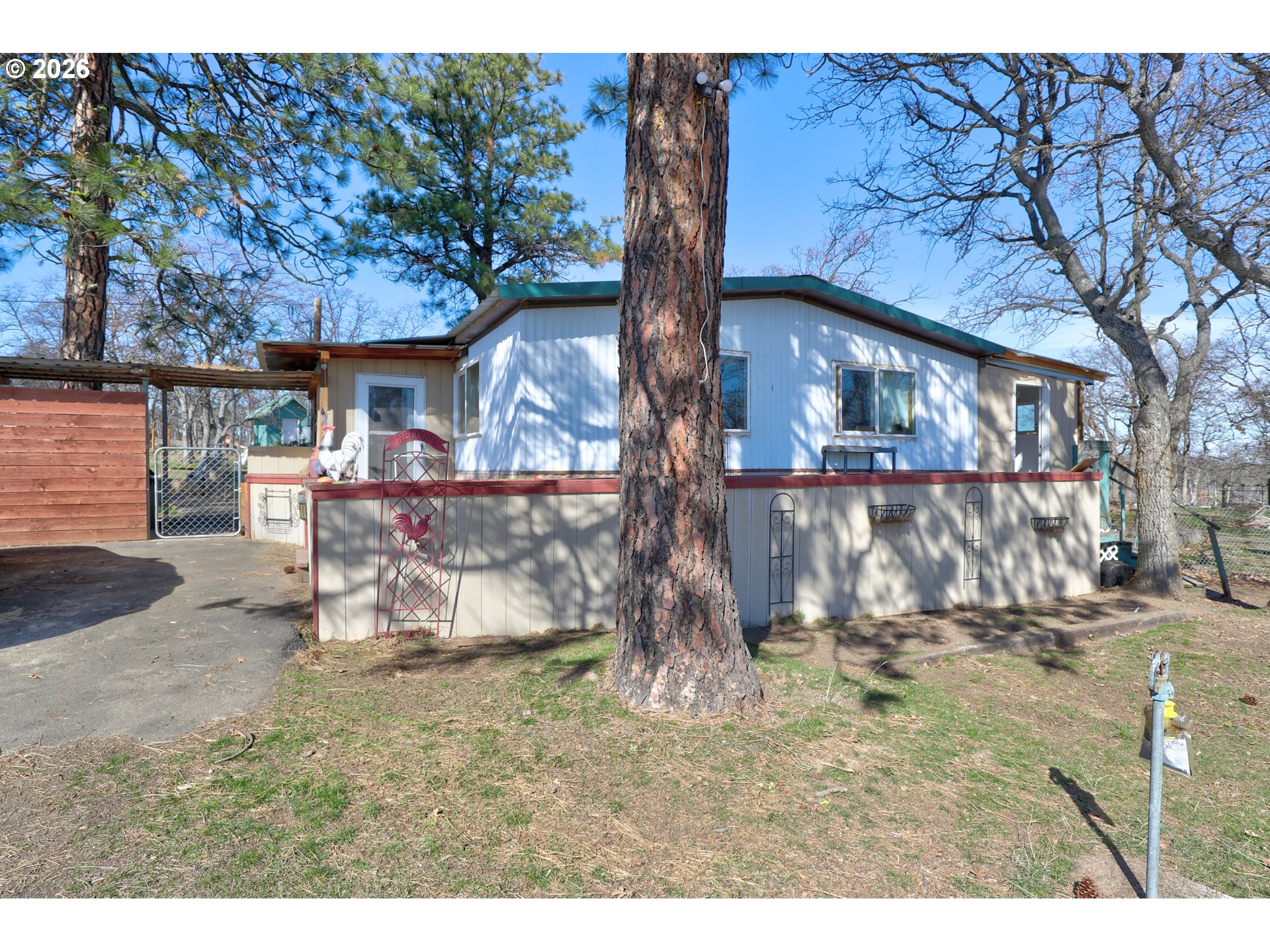 80165 Ridgetop Road Dufur, OR 97021 - Photo 5 of 43 a view of a house with a yard