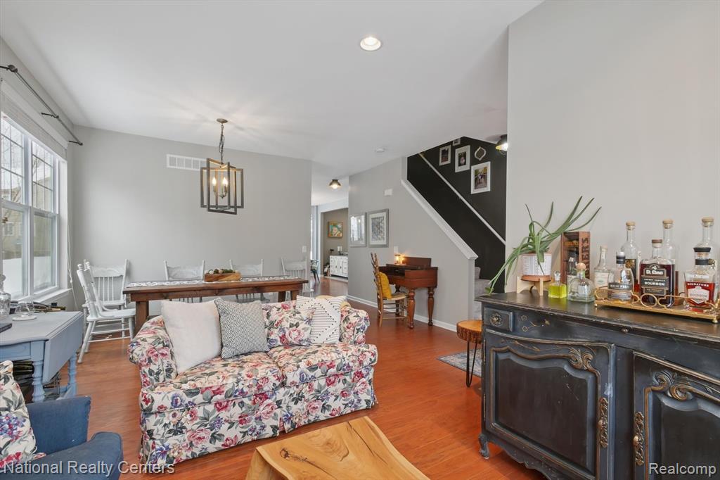 27316 Victoria Road Novi, MI 48374 - Photo 12 of 64 Gallery Image 12