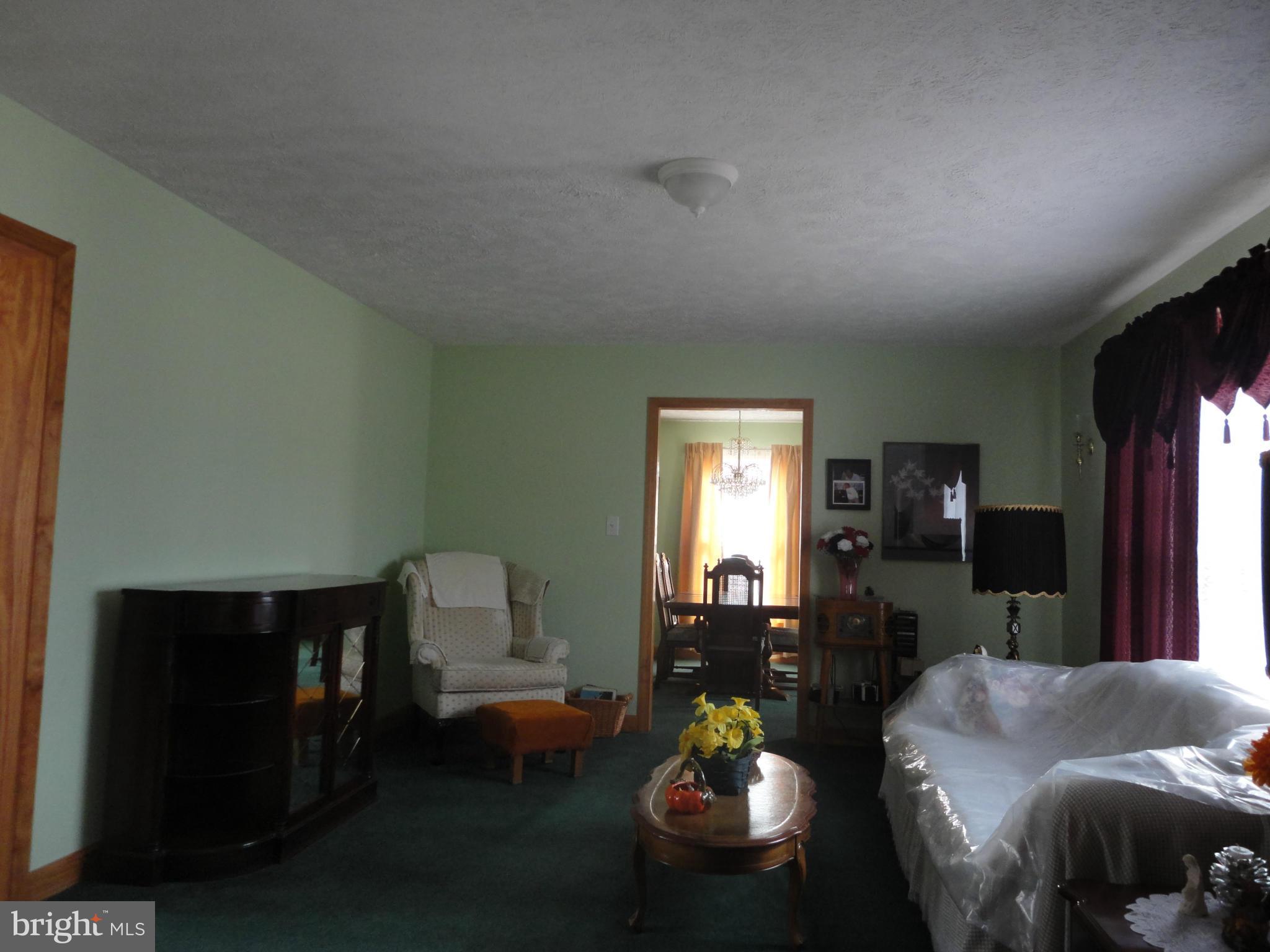 1339 Libby's Ridge Road Berkeley Springs, WV 25411 - Photo 9 of 25 Living Room
