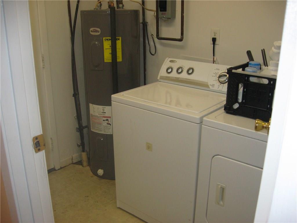 222 Georgetown Road Greenwood, IN 46142 - Photo 15 of 23 Gallery Image 15