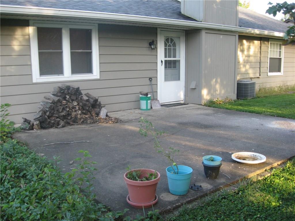 222 Georgetown Road Greenwood, IN 46142 - Photo 21 of 23 Gallery Image 21