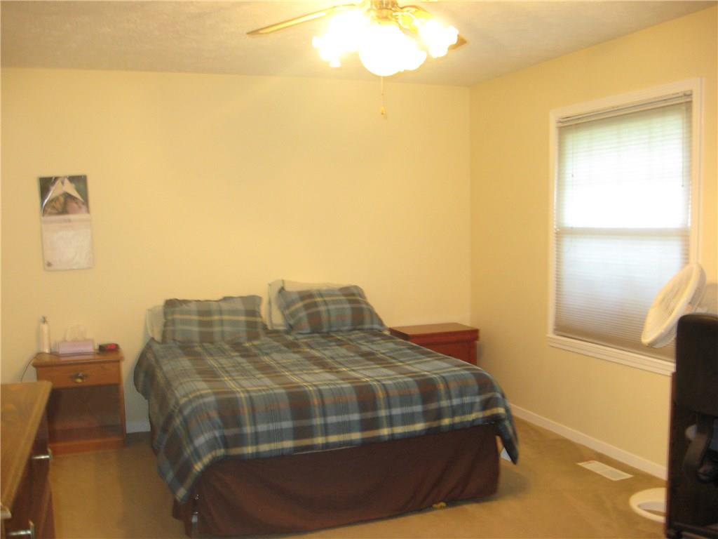 222 Georgetown Road Greenwood, IN 46142 - Photo 9 of 23 Gallery Image 9
