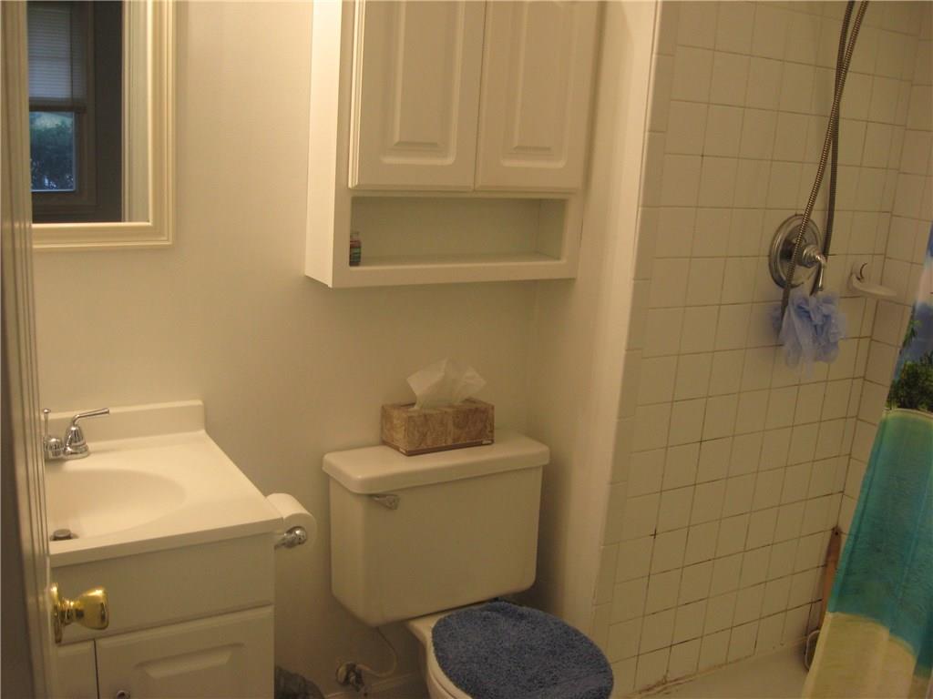 222 Georgetown Road Greenwood, IN 46142 - Photo 10 of 23 Gallery Image 10