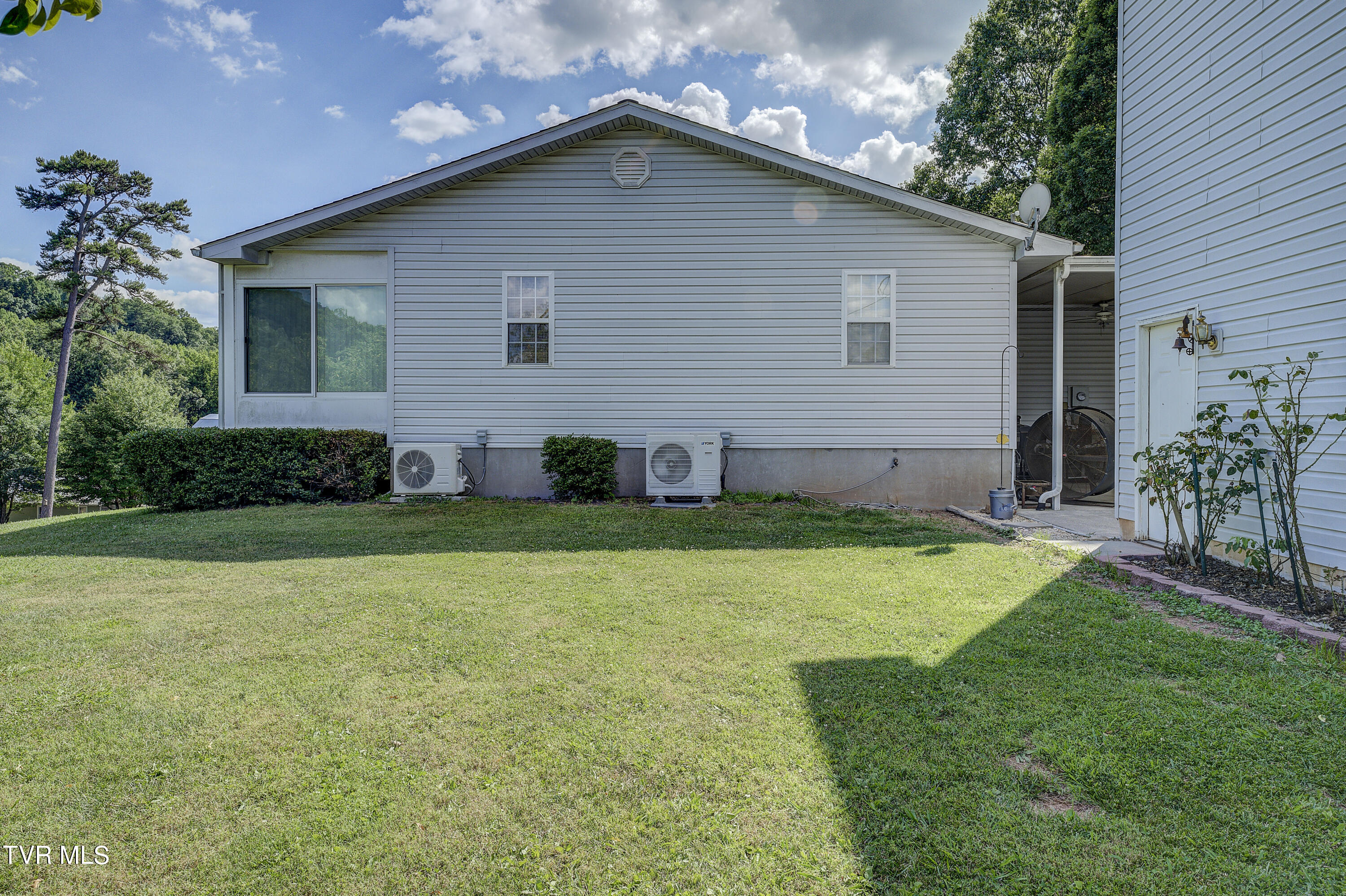2794 Siam Road Elizabethton, TN 37643 - Photo 26 of 47 Siam-26