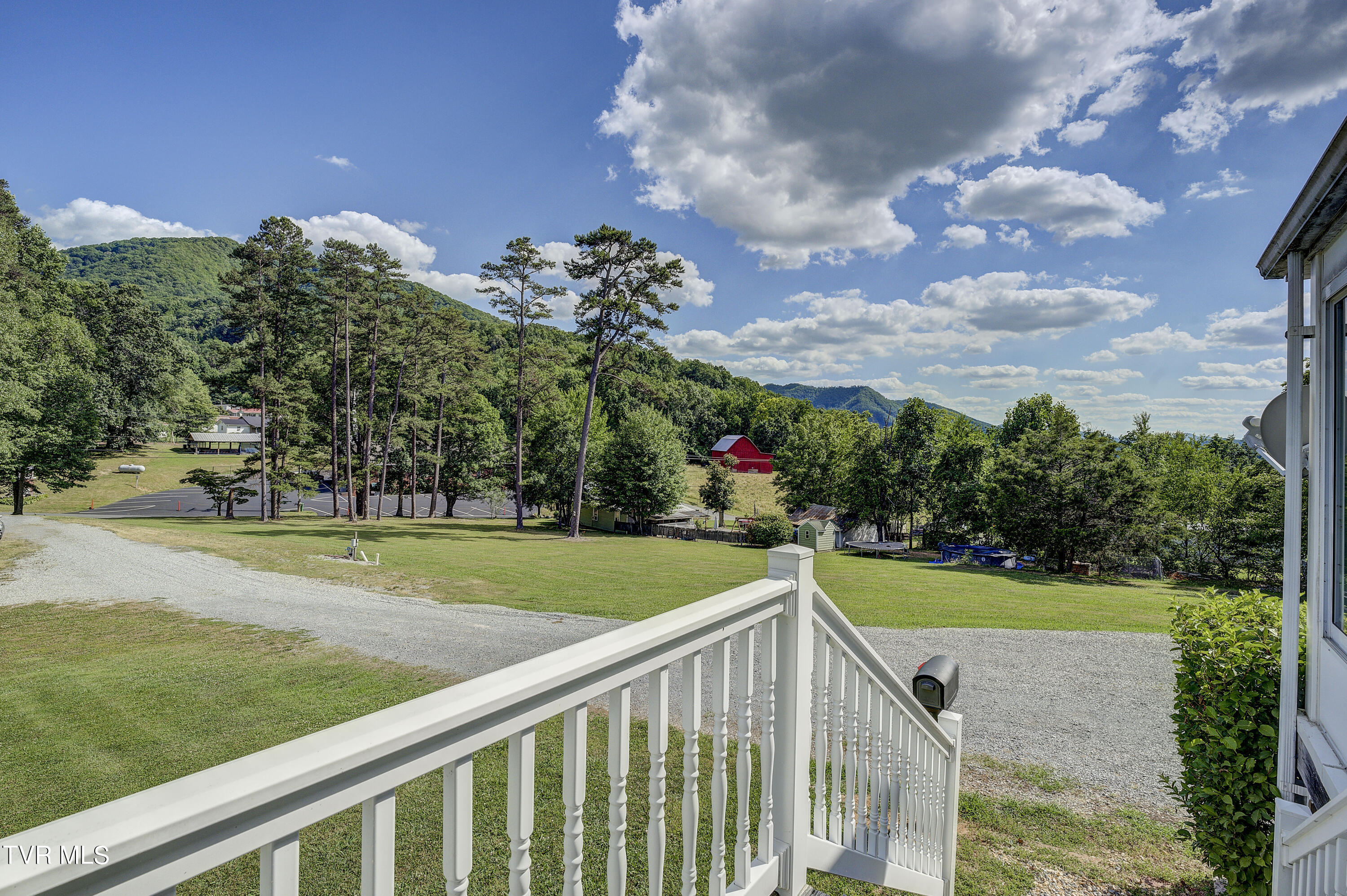 2794 Siam Road Elizabethton, TN 37643 - Photo 33 of 47 Siam-33