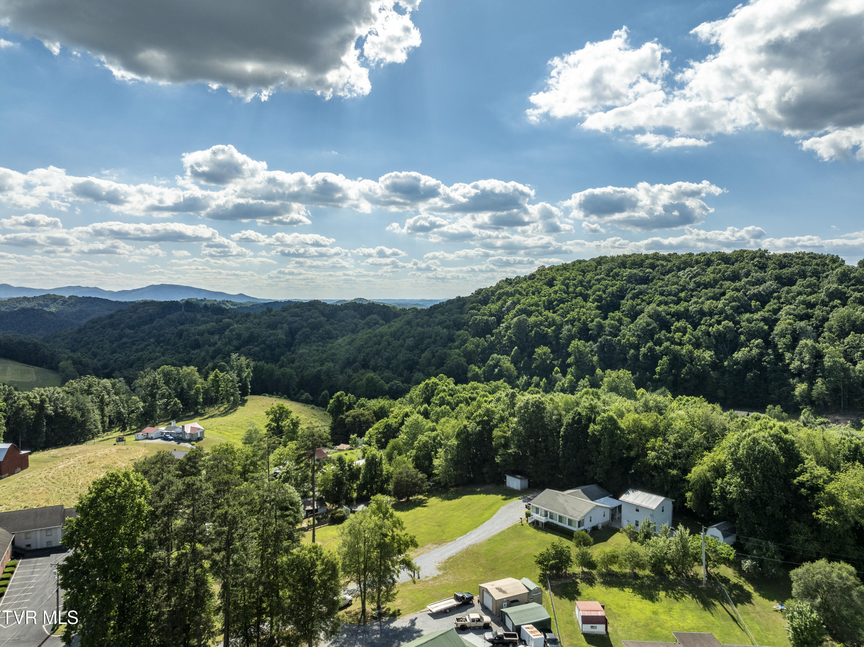 2794 Siam Road Elizabethton, TN 37643 - Photo 39 of 47 siam-aerials-5