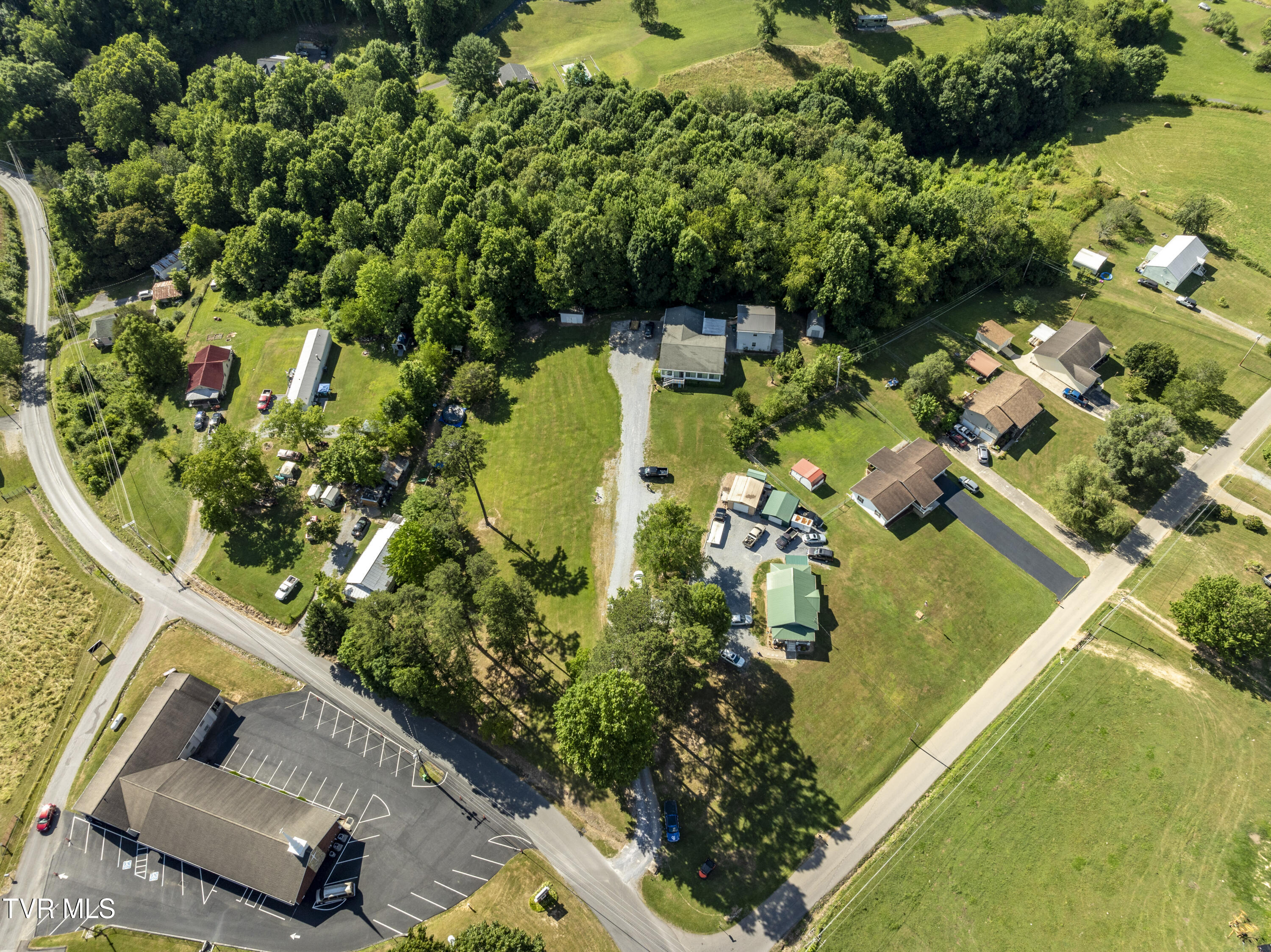 2794 Siam Road Elizabethton, TN 37643 - Photo 46 of 47 siam-aerials-12