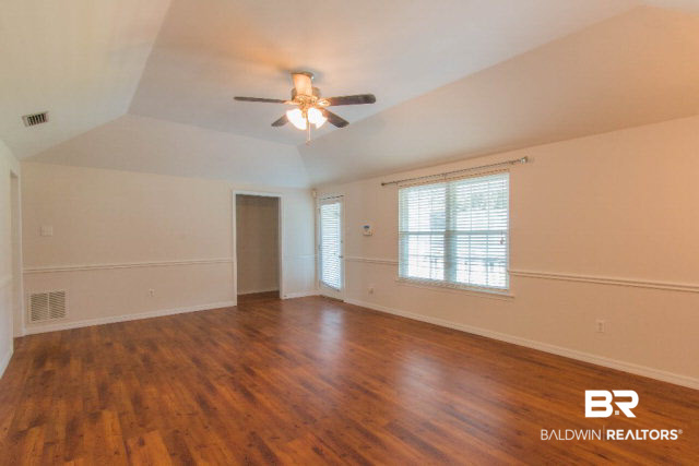 3151 Wellborne Drive West Mobile, AL 36695 - Photo 7 of 22 Large Living Room