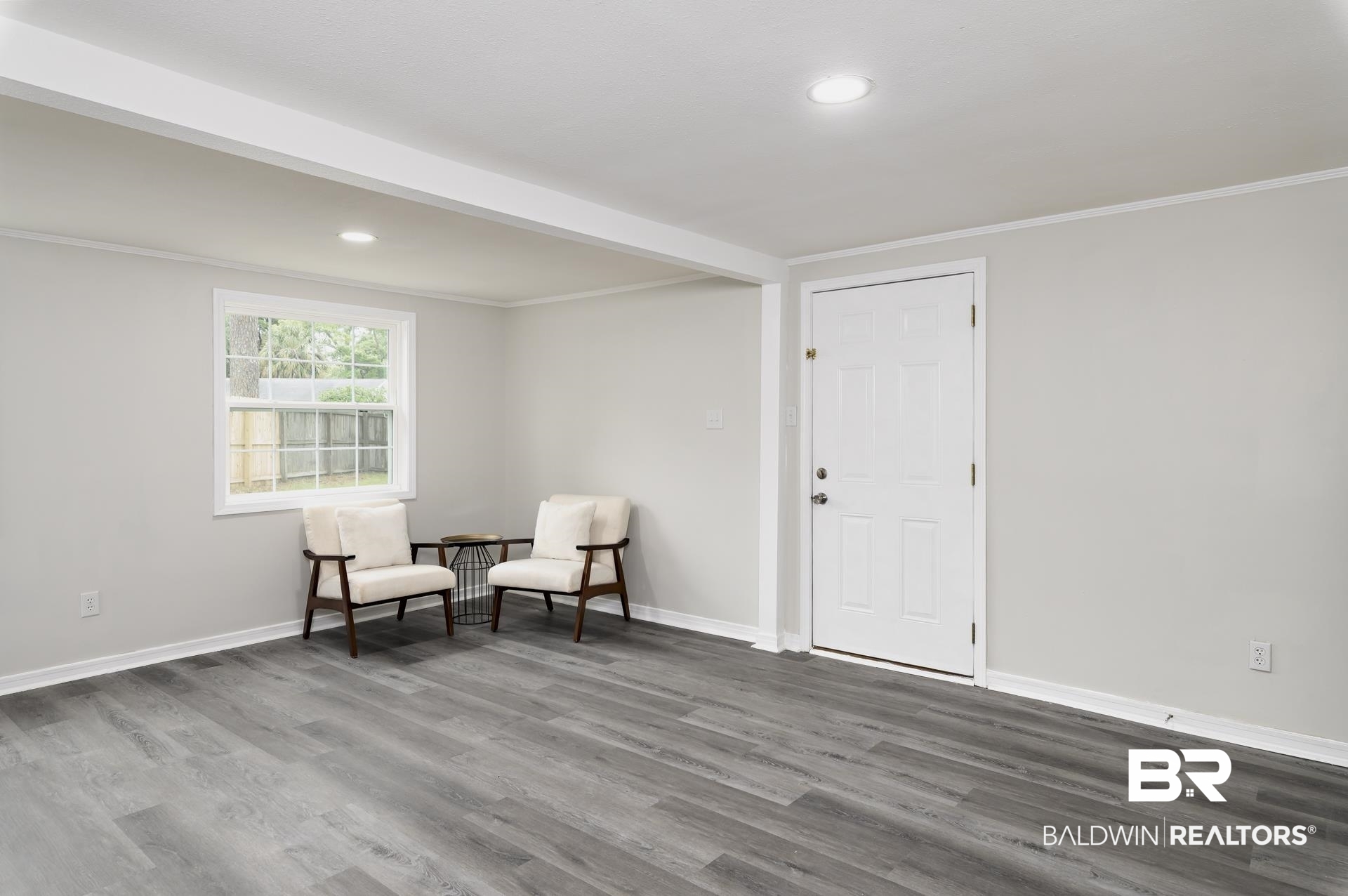 5922 Sunnyside Drive Mobile, AL 36619 - Photo 18 of 51 Living area featuring crown molding, wood finished floors, baseboards, and recessed lighting