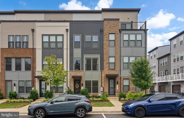 $575,000 | 2503 Nicholson Street, Hyattsville, MD 20782