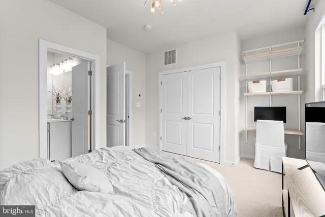 $575,000 | 2503 Nicholson Street, Hyattsville, MD 20782