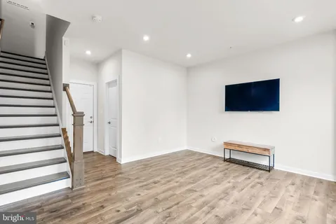 $575,000 | 2503 Nicholson Street, Hyattsville, MD 20782