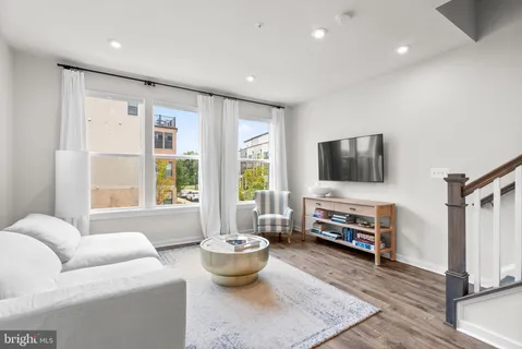 $575,000 | 2503 Nicholson Street, Hyattsville, MD 20782